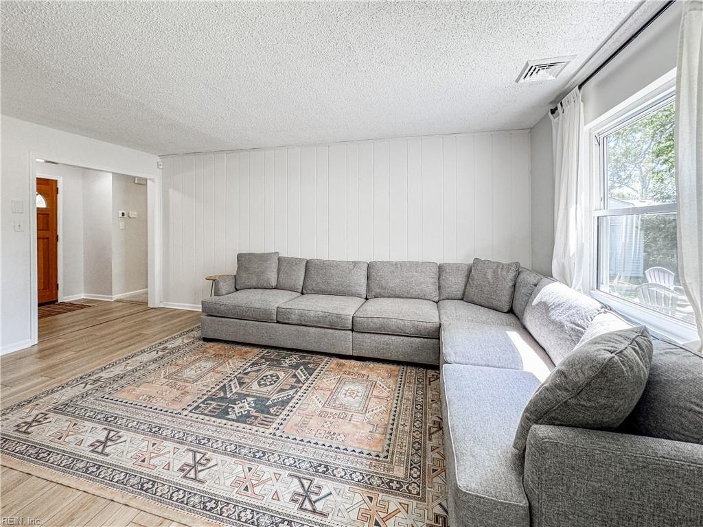504 Old Forge CIR