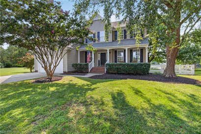 2825 Pleasant Acres DR Virginia Beach VA 23453