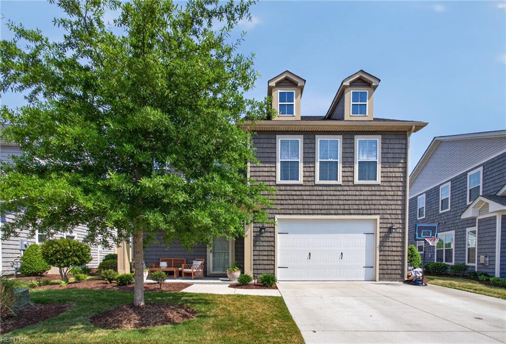 320 Middleton WAY
