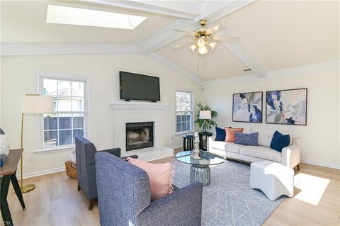 1052 Heatherwood DR Virginia Beach VA 23455