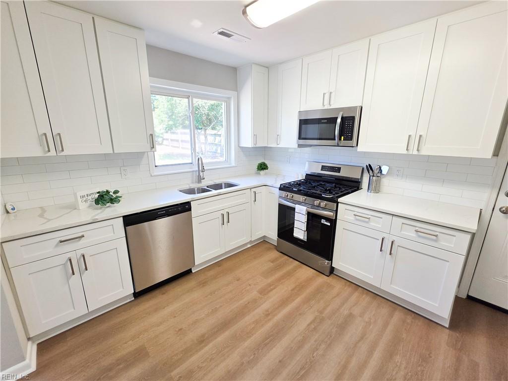 3428 Silina DR