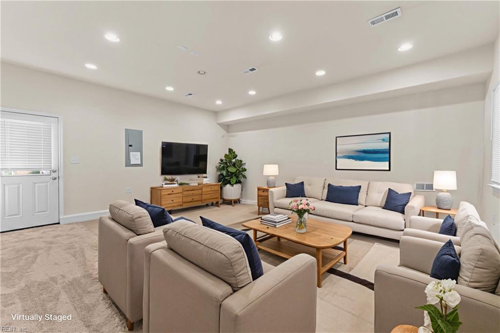 5524 Curtis Breathwaite LN