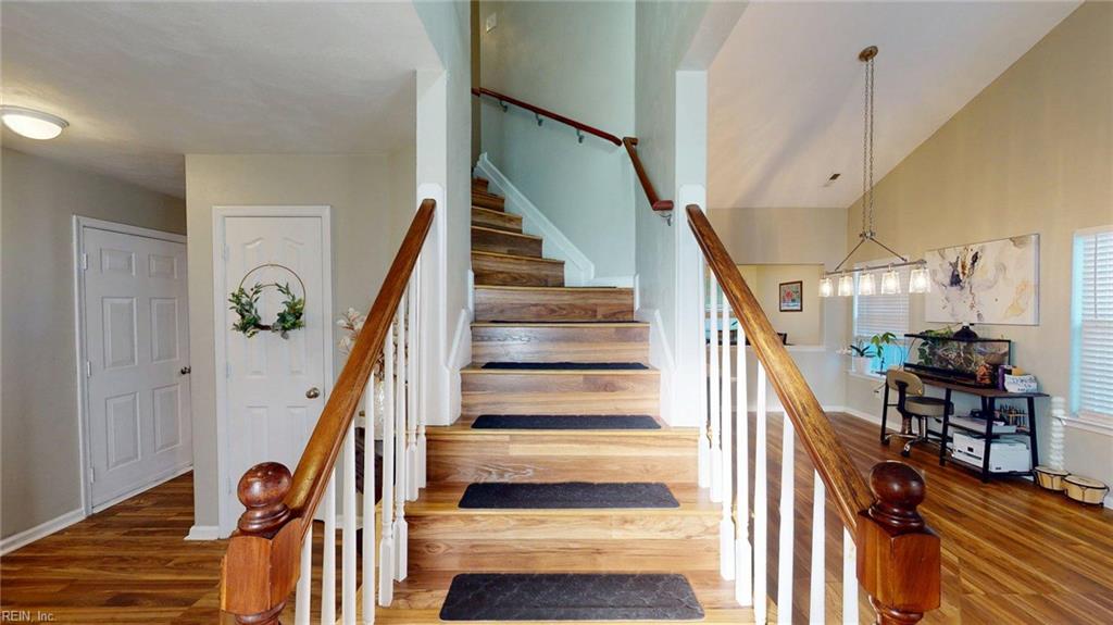 2437 Rockwater CIR