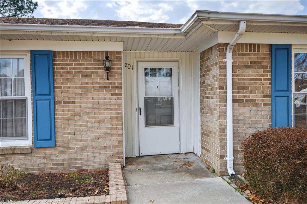 701 Earl Of Chesterfield CT