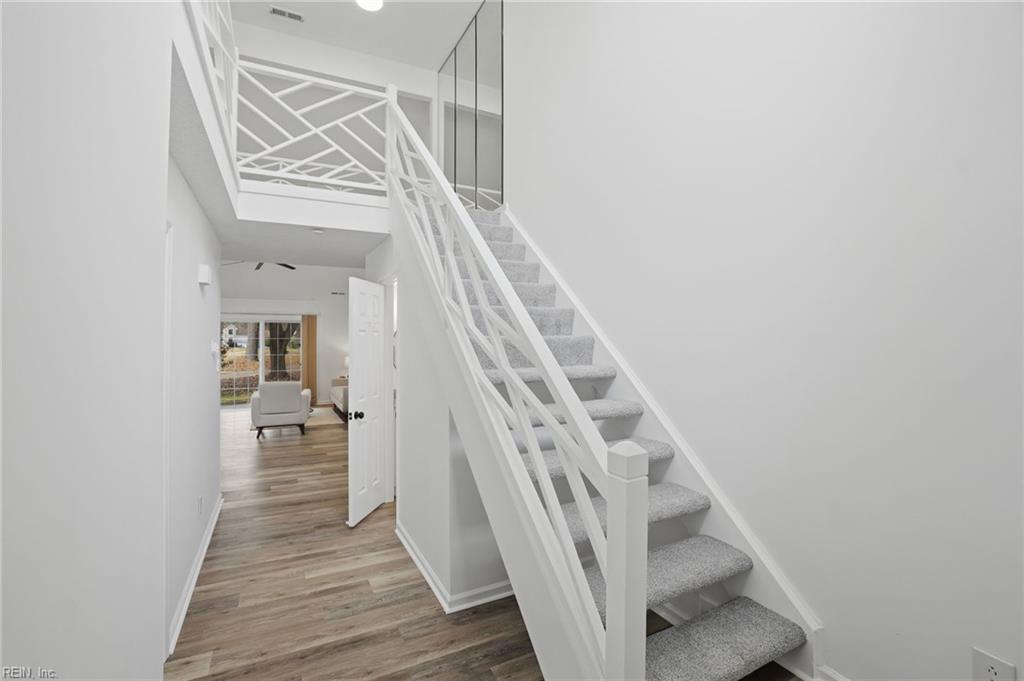 1172 Cypress Point WAY