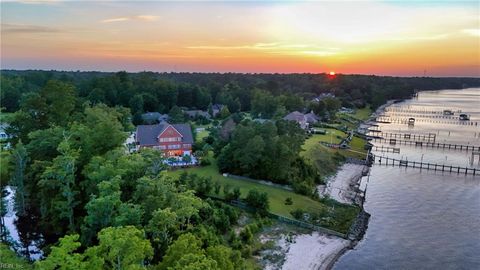 240 Drake LNDG New Bern NC 28560