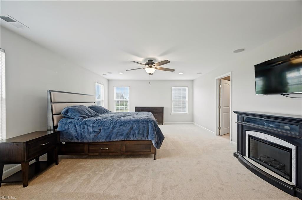 118 Oak Hill LN