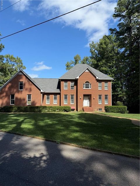 1358 Moyer RD Newport News VA 23608