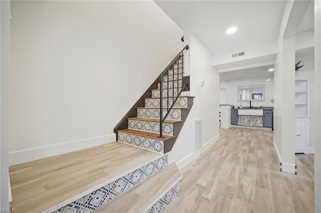 2517 Olympic CT