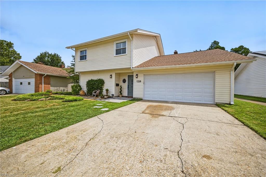 1228 Ginger CRES