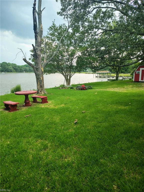 623 Roland DR