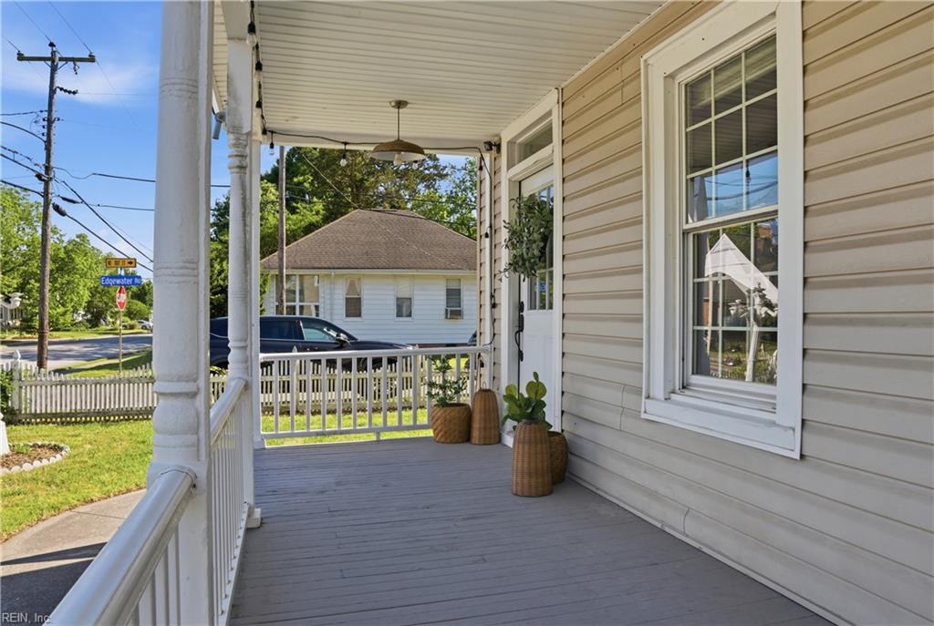 201 Beach RD