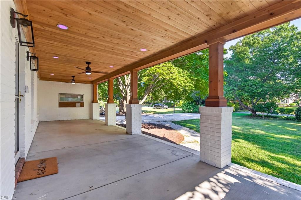 1013 Chumley RD