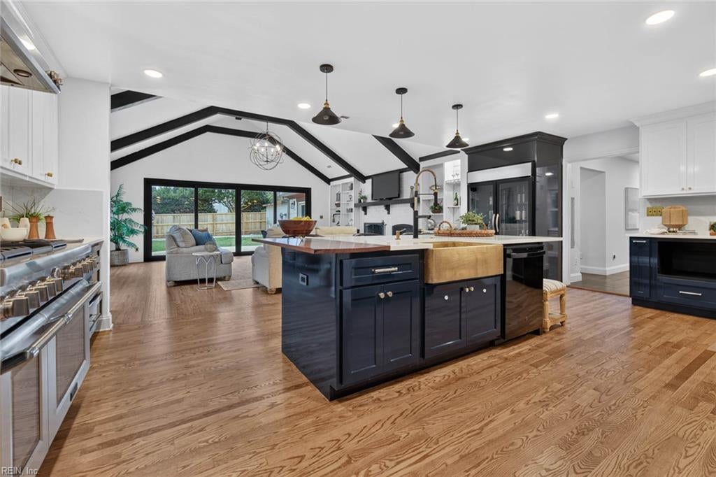 1013 Chumley RD