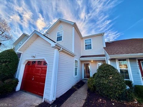 4987 Kemps Lake DR Virginia Beach VA 23462