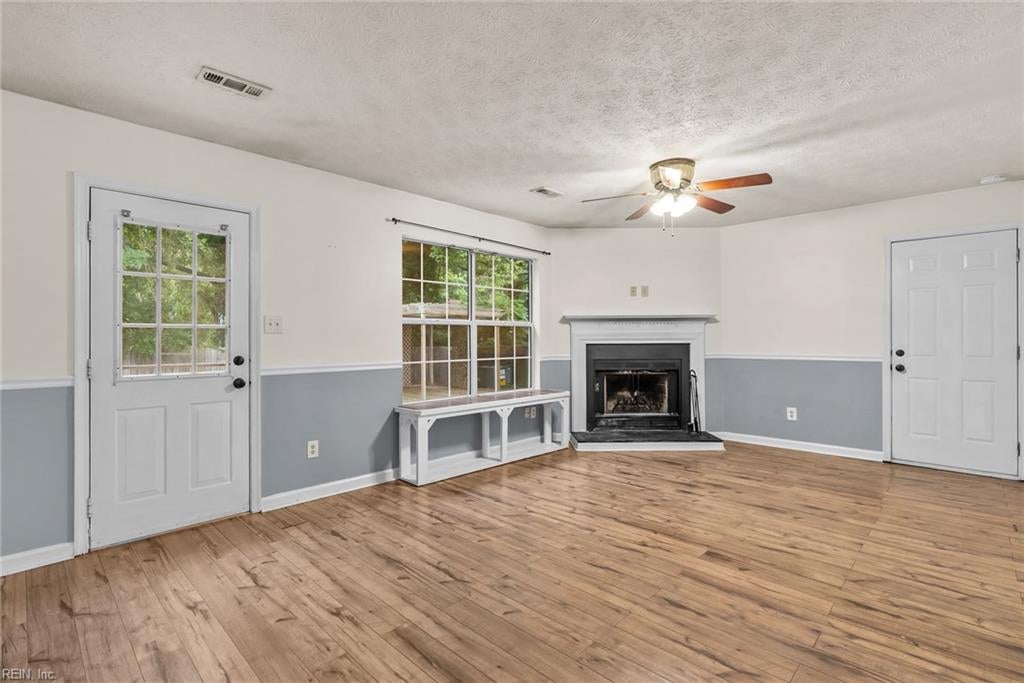 5 Compton CT