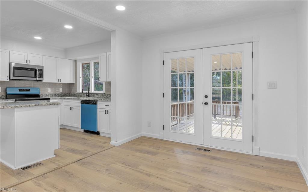 5513 S Greenefield DR