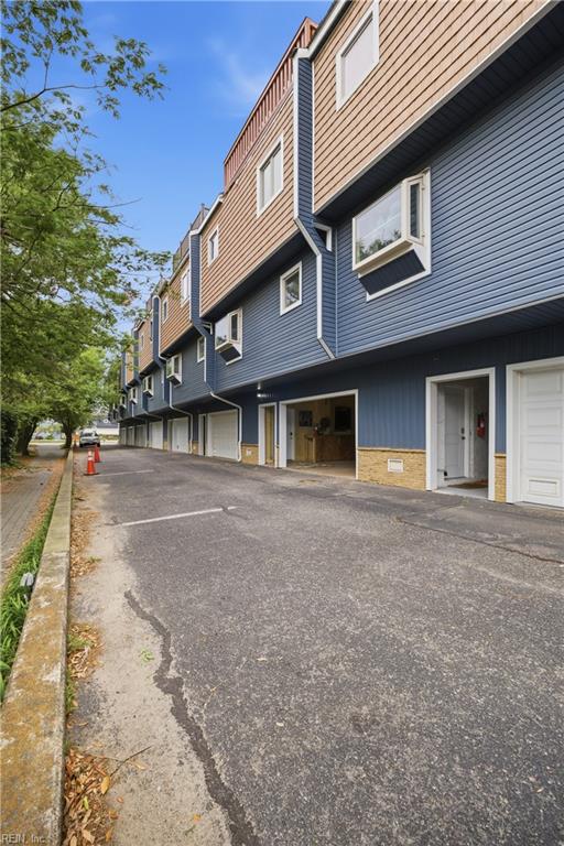 1262 W Ocean View AVE 7