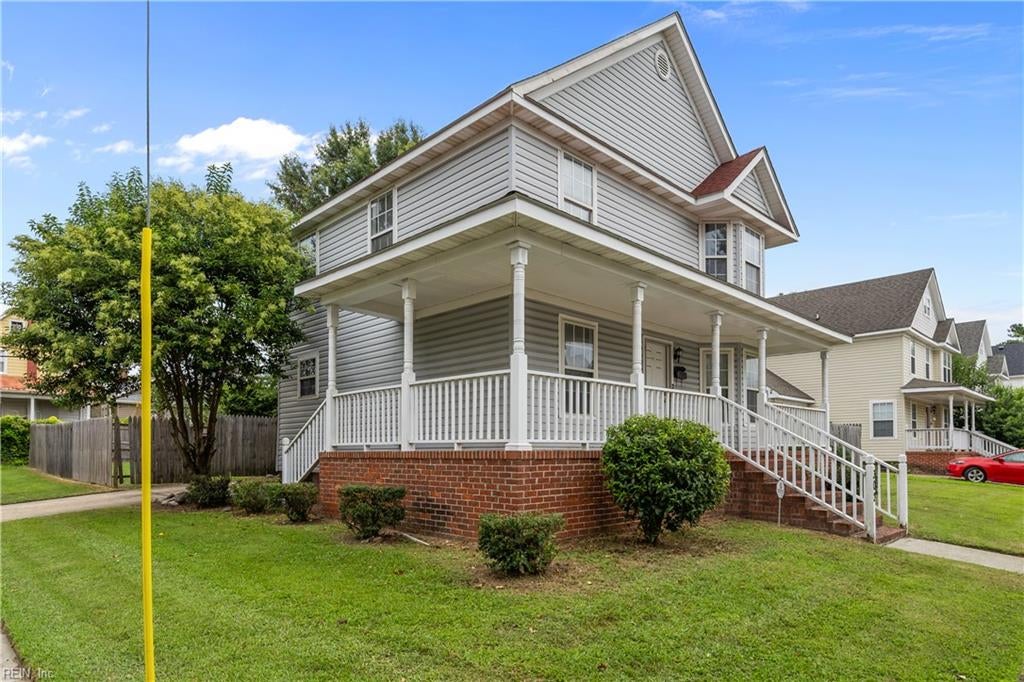 302 Poplar AVE
