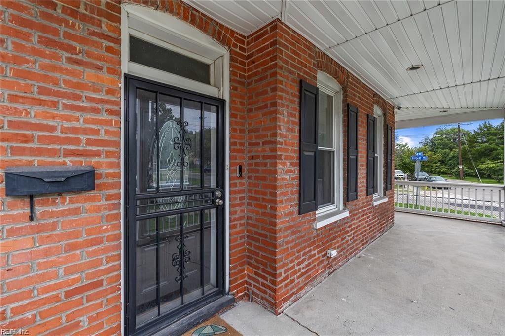 3014 Cape Henry AVE