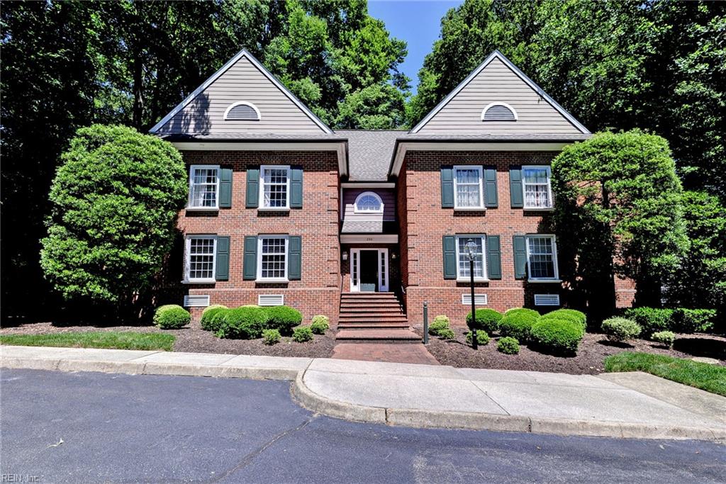 208 Woodmere DR A