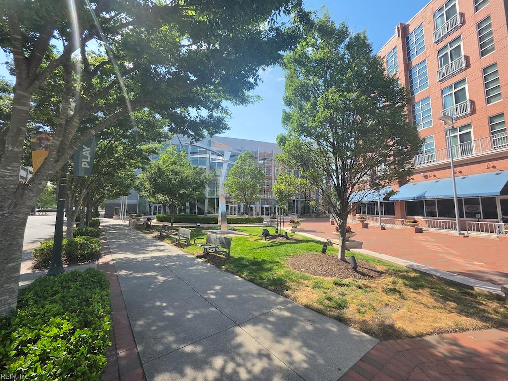 221 Market ST 214