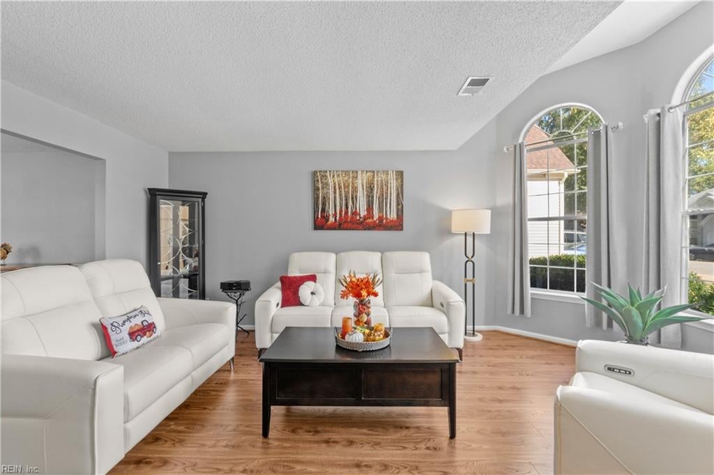 6743 Burbage Landing CIR