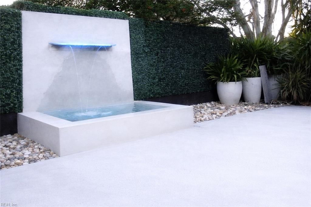 4644 Church Point PL