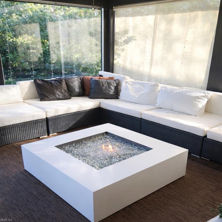 4644 Church Point PL