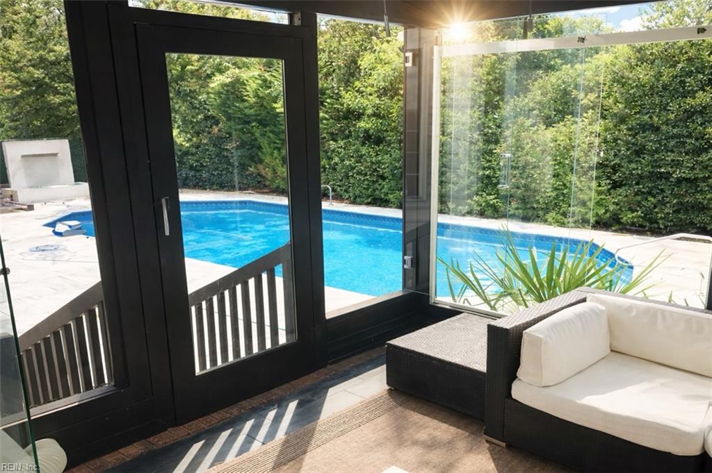 4644 Church Point PL