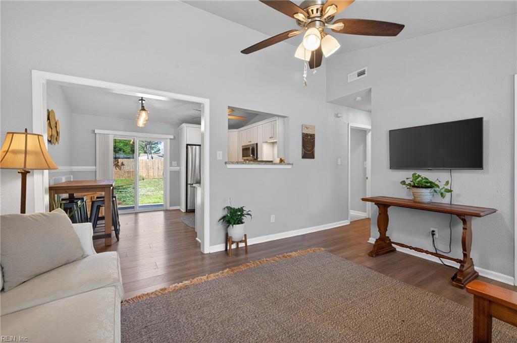 233 Cassady AVE