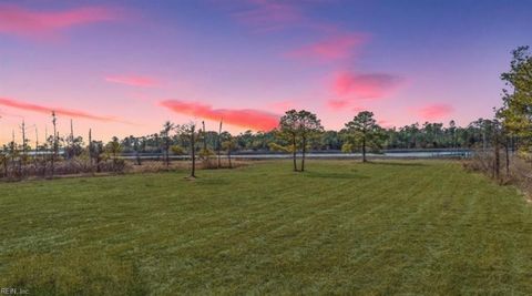 408 York Point RD Seaford VA 23696