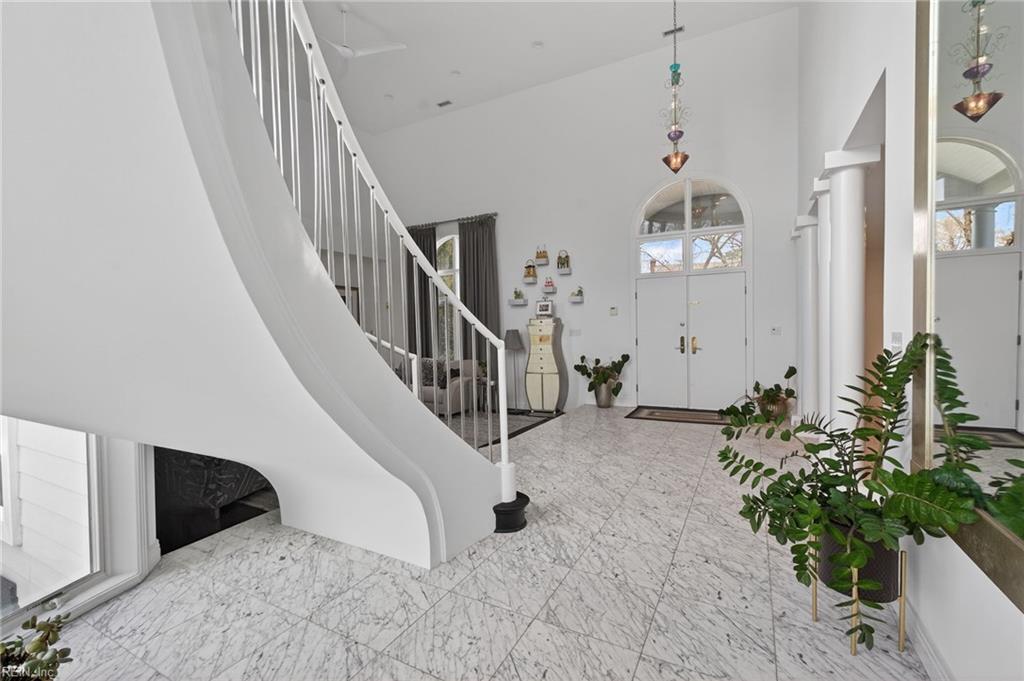 413 Ridgeley RD
