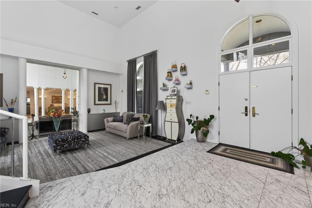 413 Ridgeley RD
