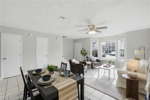 38 S Gawain WAY Hampton VA 23669