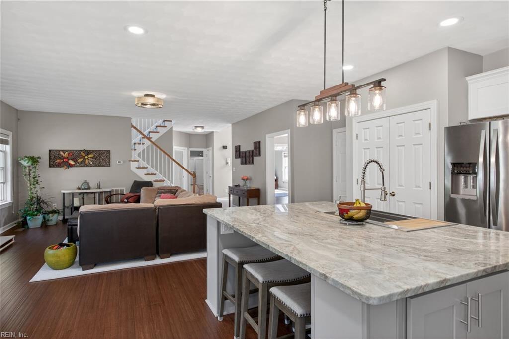 2201 Welsh DR