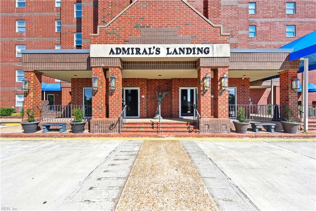 475 Water ST 302