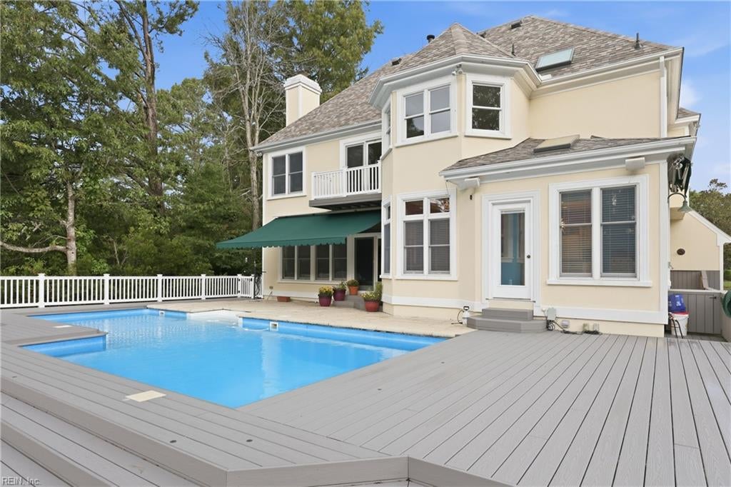 768 Virginia Dare DR