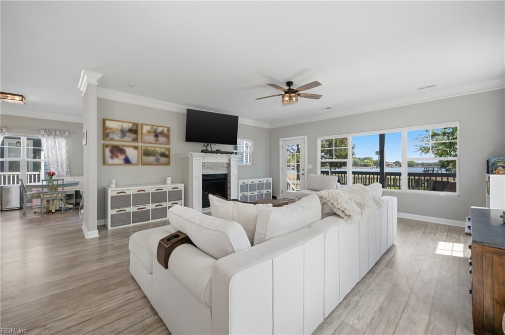 6325 Jonathans Cove DR