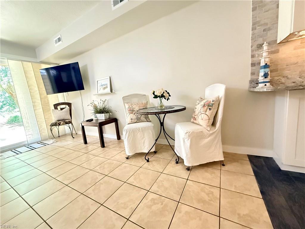 839 Virginia CT