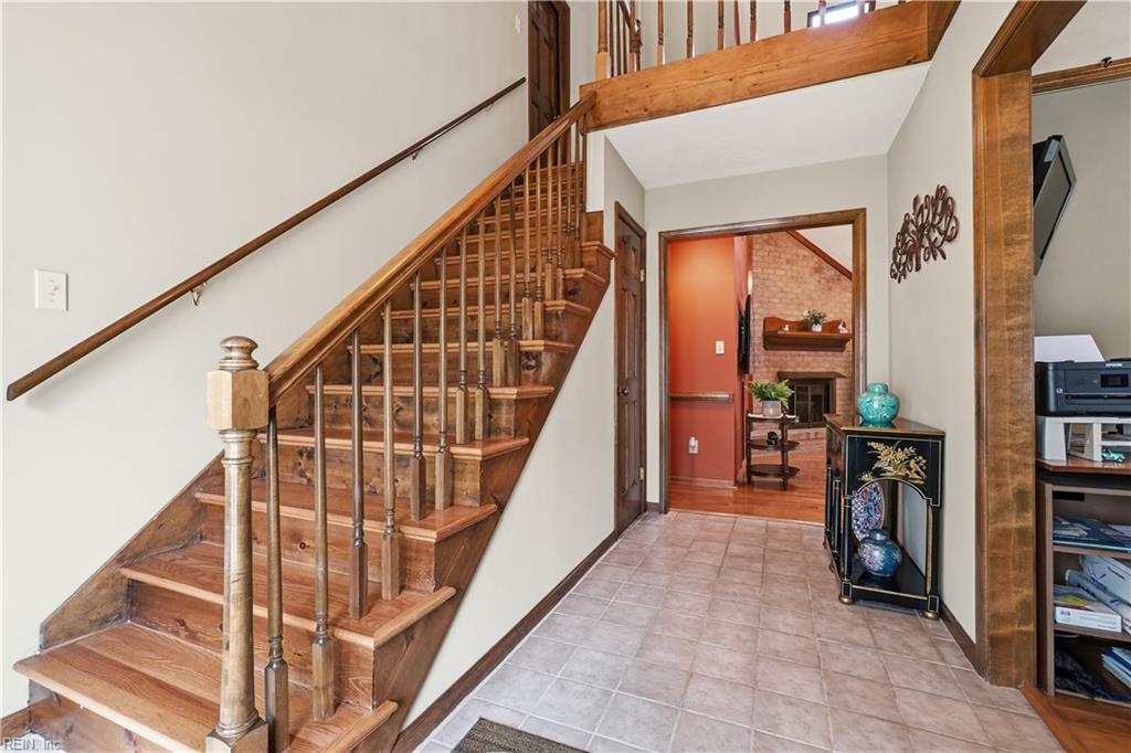 4724 Woodwind WAY
