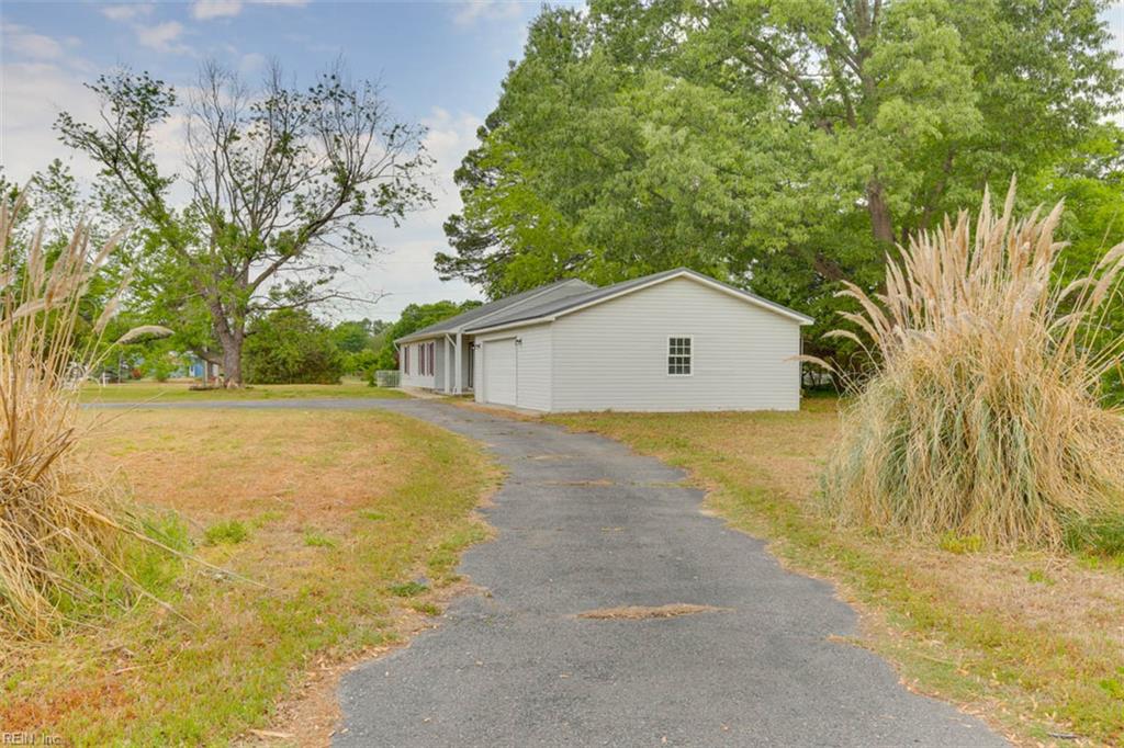 6881 Michael LN