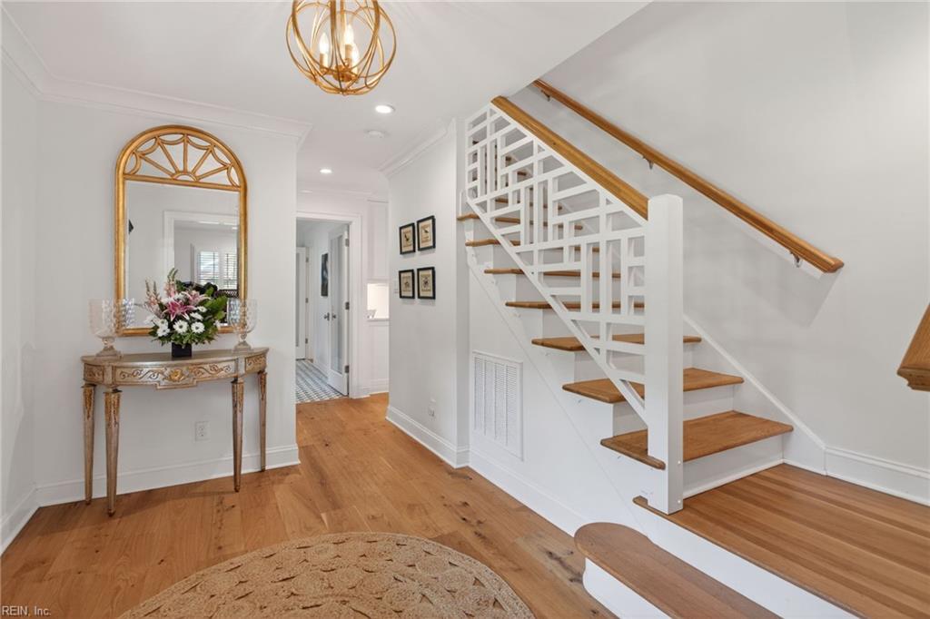 1902 Crestview LNDG