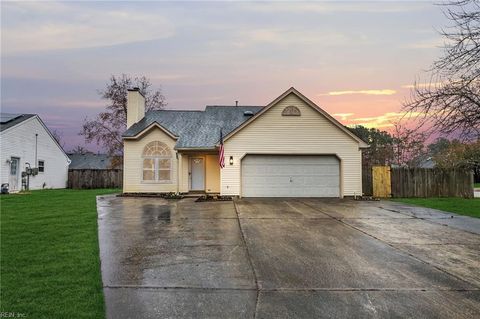 1909 Maple Shade DR Virginia Beach VA 23453