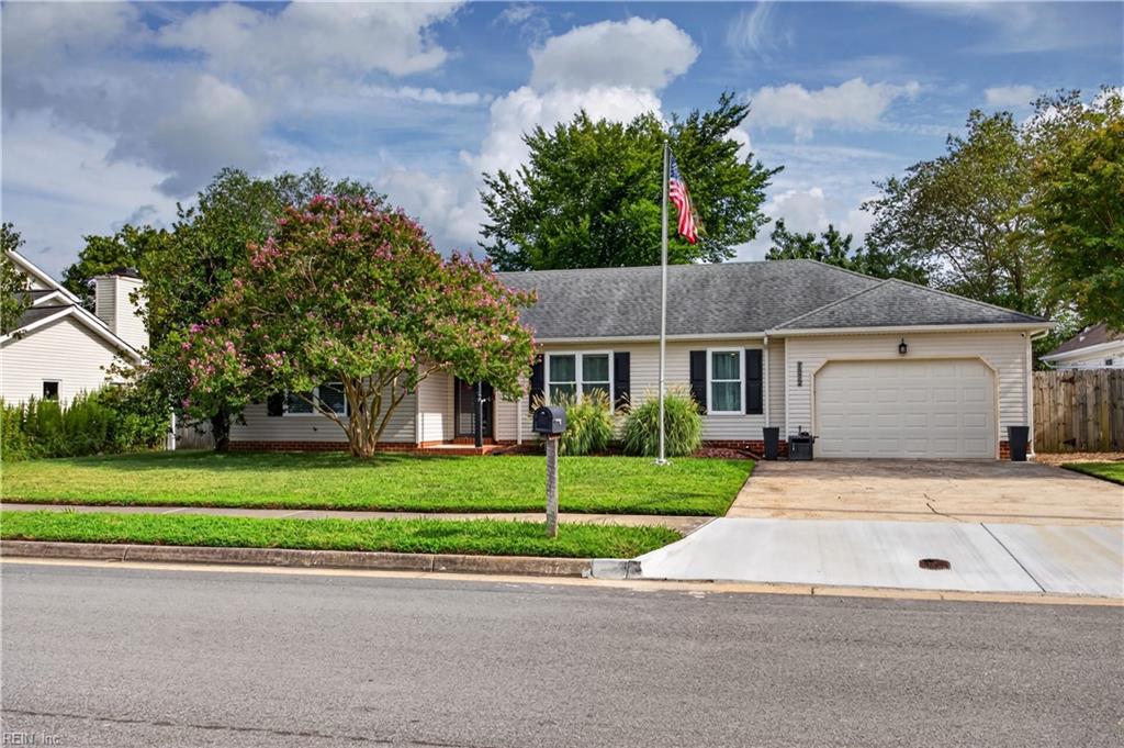 1572 Bunsen DR