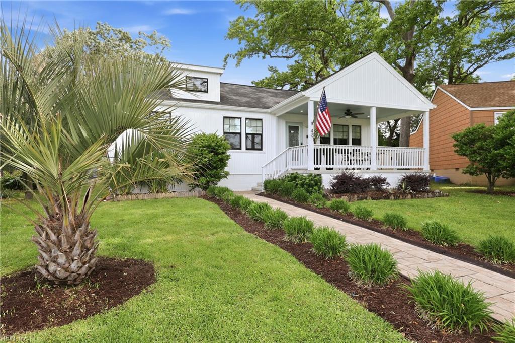 481 Lakewood CIR
