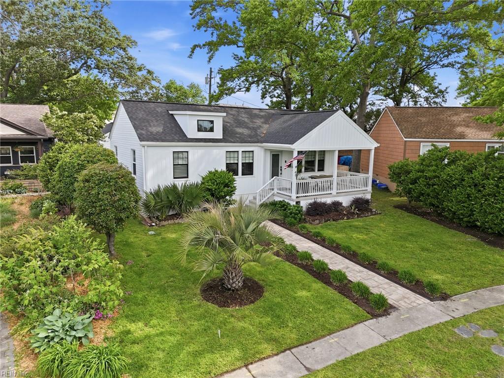 481 Lakewood CIR