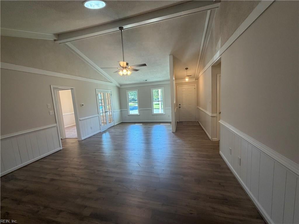 908 Priscilla LN
