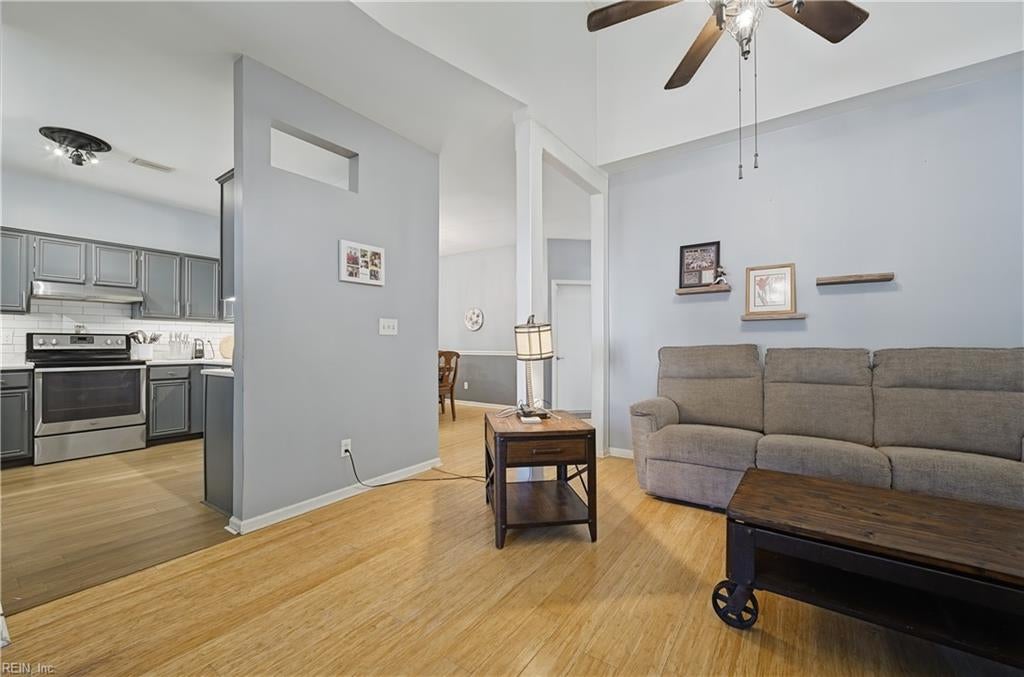1213 Mill Pond CT