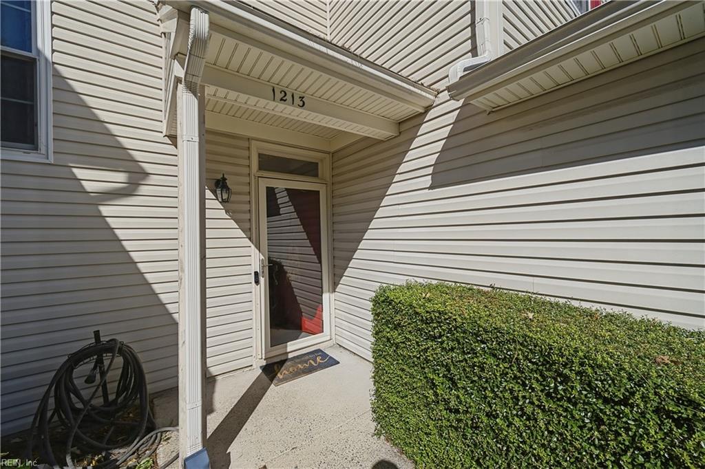 1213 Mill Pond CT